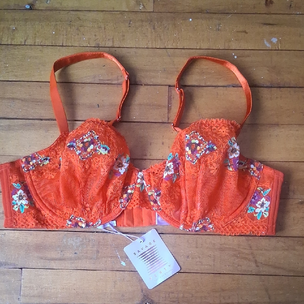NWT! Savage X Fenty 40DD Orange Bra